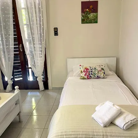 Semeli House Holiday home